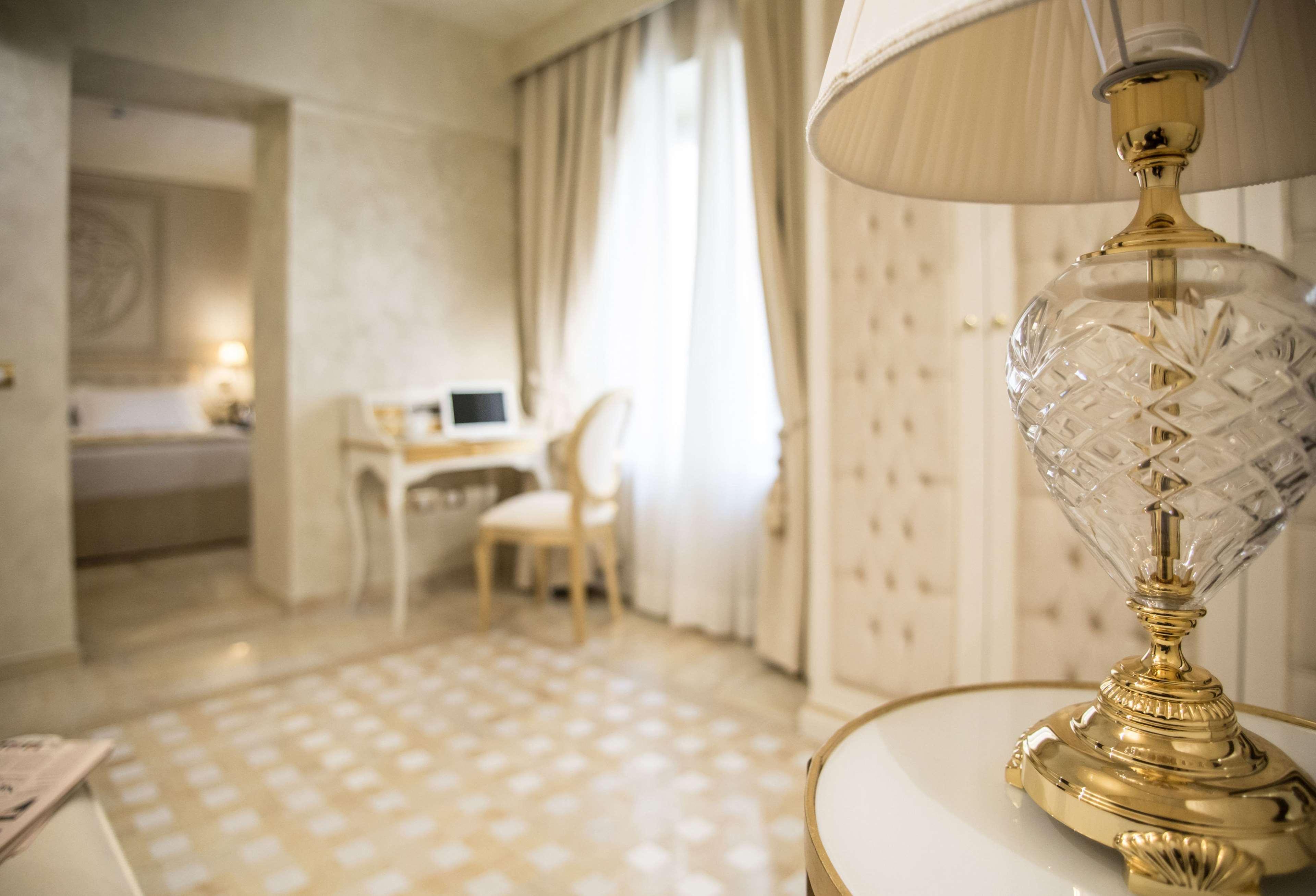 Best Western Premier Milano Palace Hotel Modena Exteriör bild